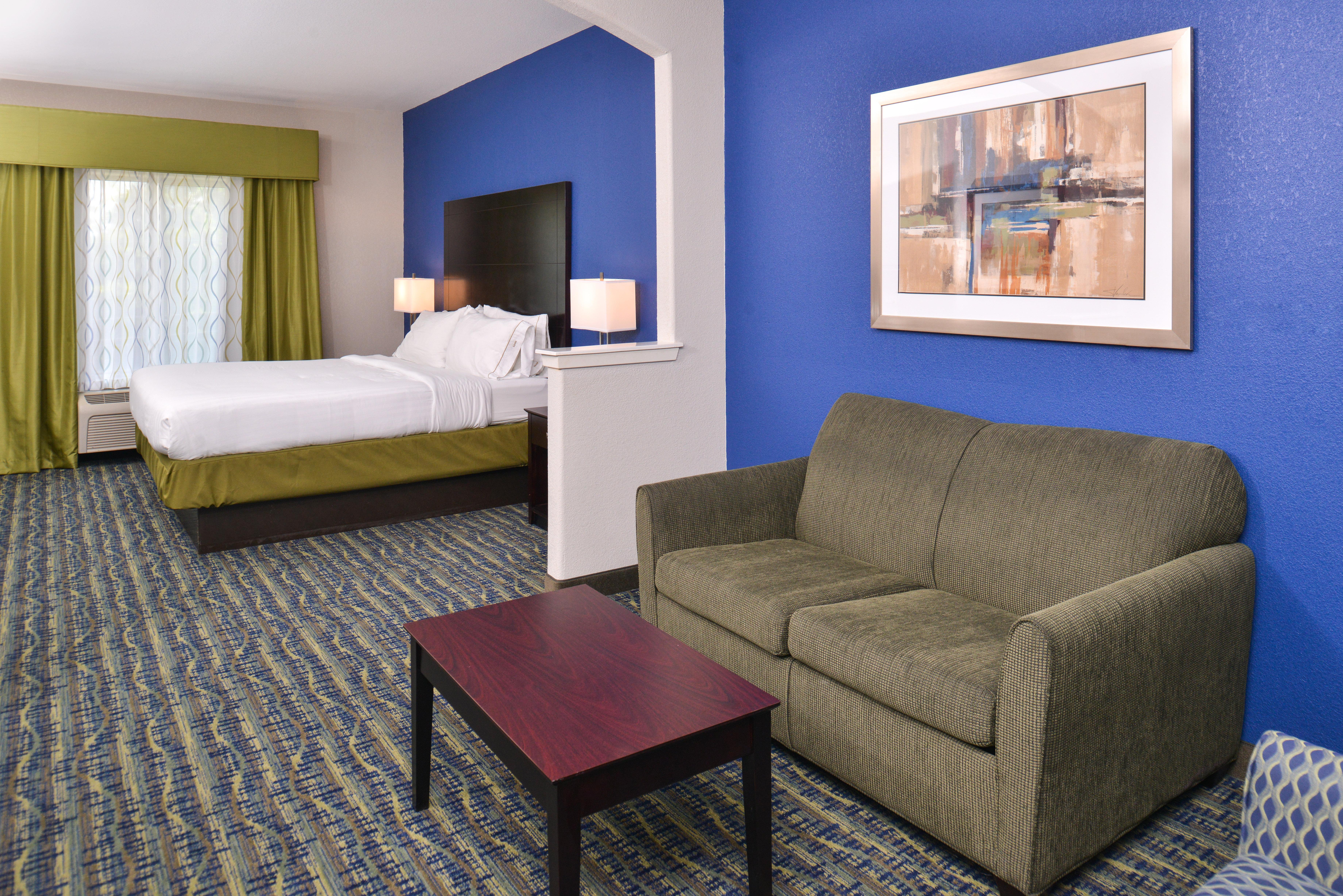 Holiday Inn Express & Suites San Antonio South Bagian luar foto