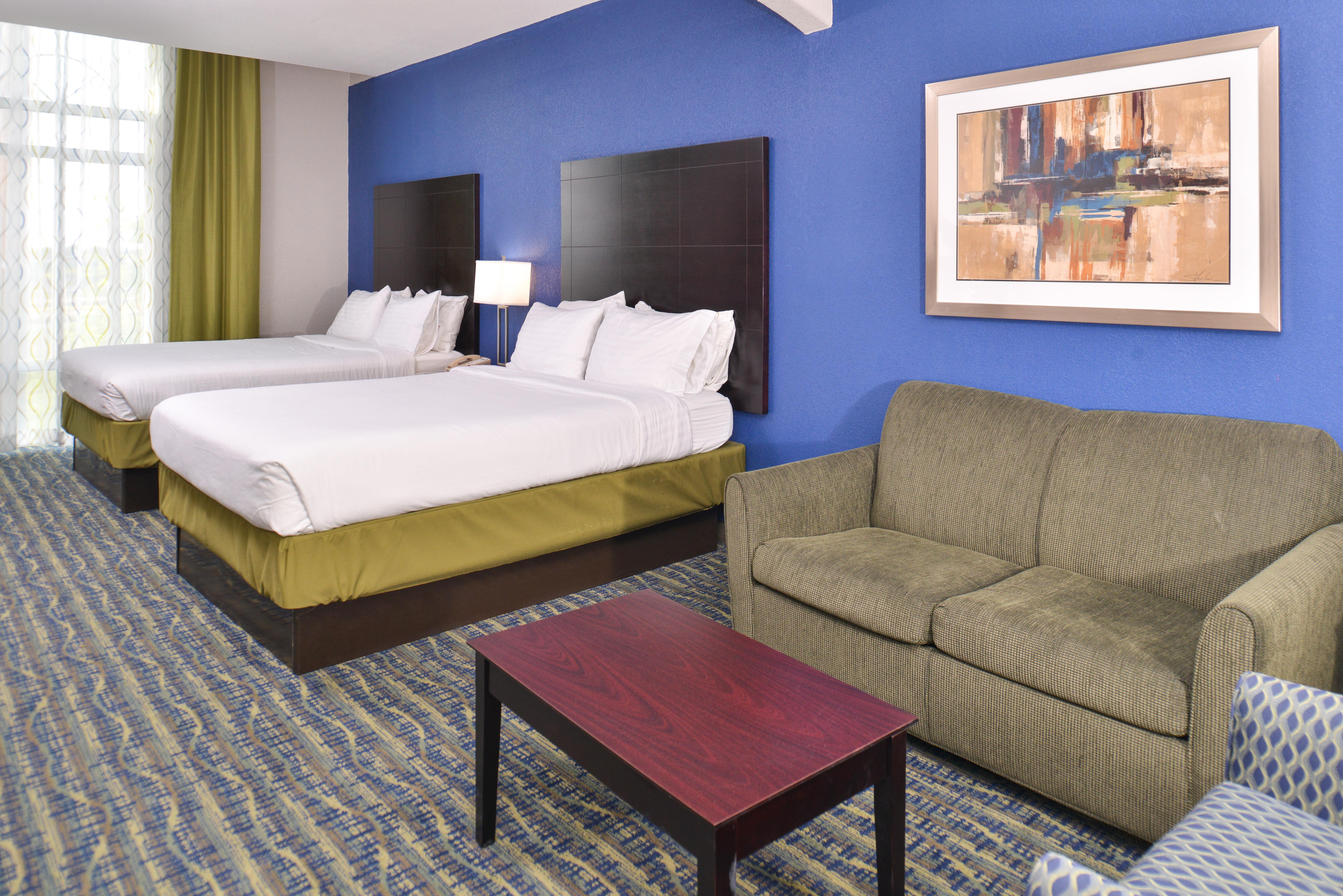 Holiday Inn Express & Suites San Antonio South Bagian luar foto