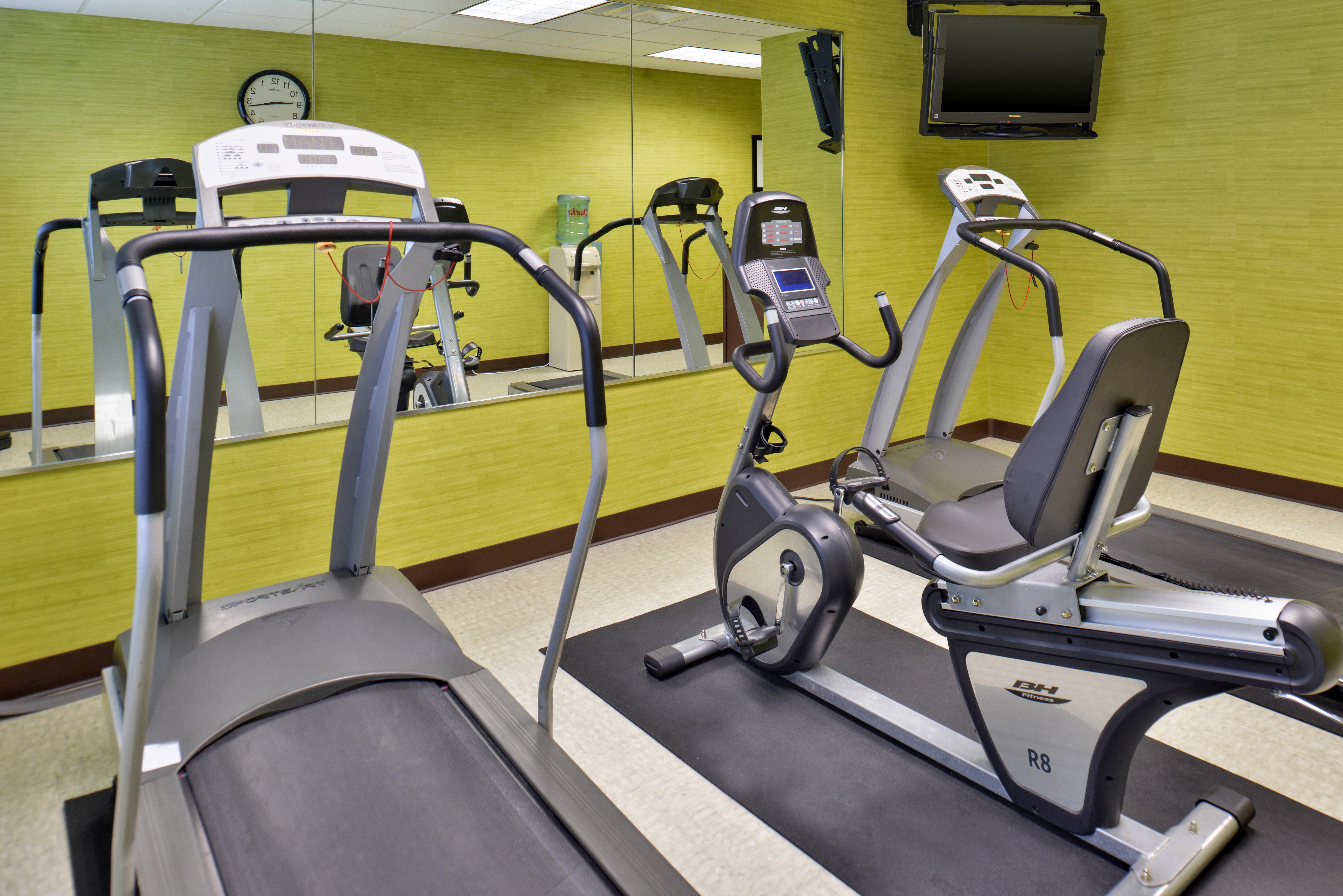 Holiday Inn Express & Suites San Antonio South Bagian luar foto