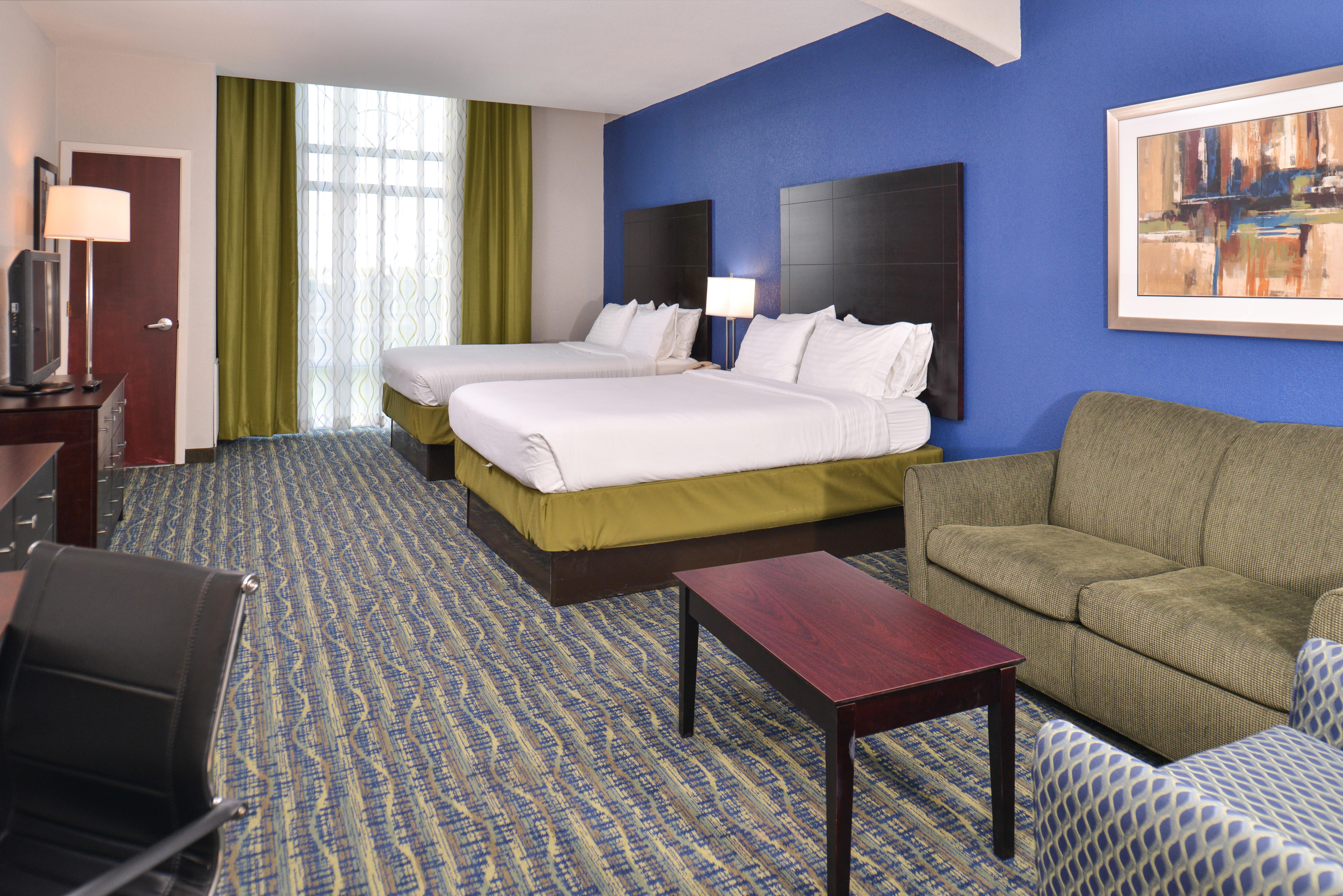 Holiday Inn Express & Suites San Antonio South Bagian luar foto